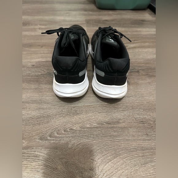 Men’s Nike running shoes - Picture 7 of 7